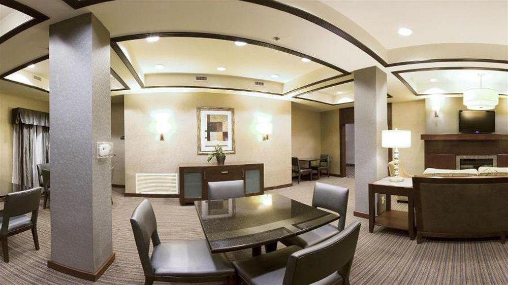 Holiday Inn Express Hotel & Suites Austell Powder Springs By Ihg Exterior photo